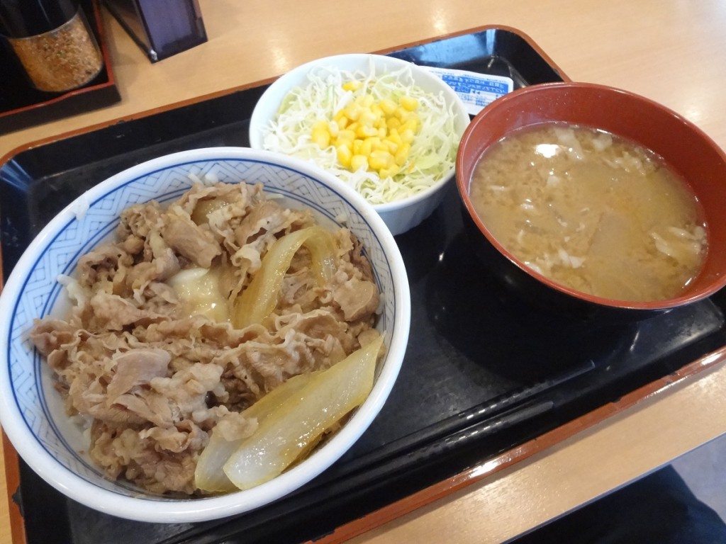 玉子をサラダに変えてみた